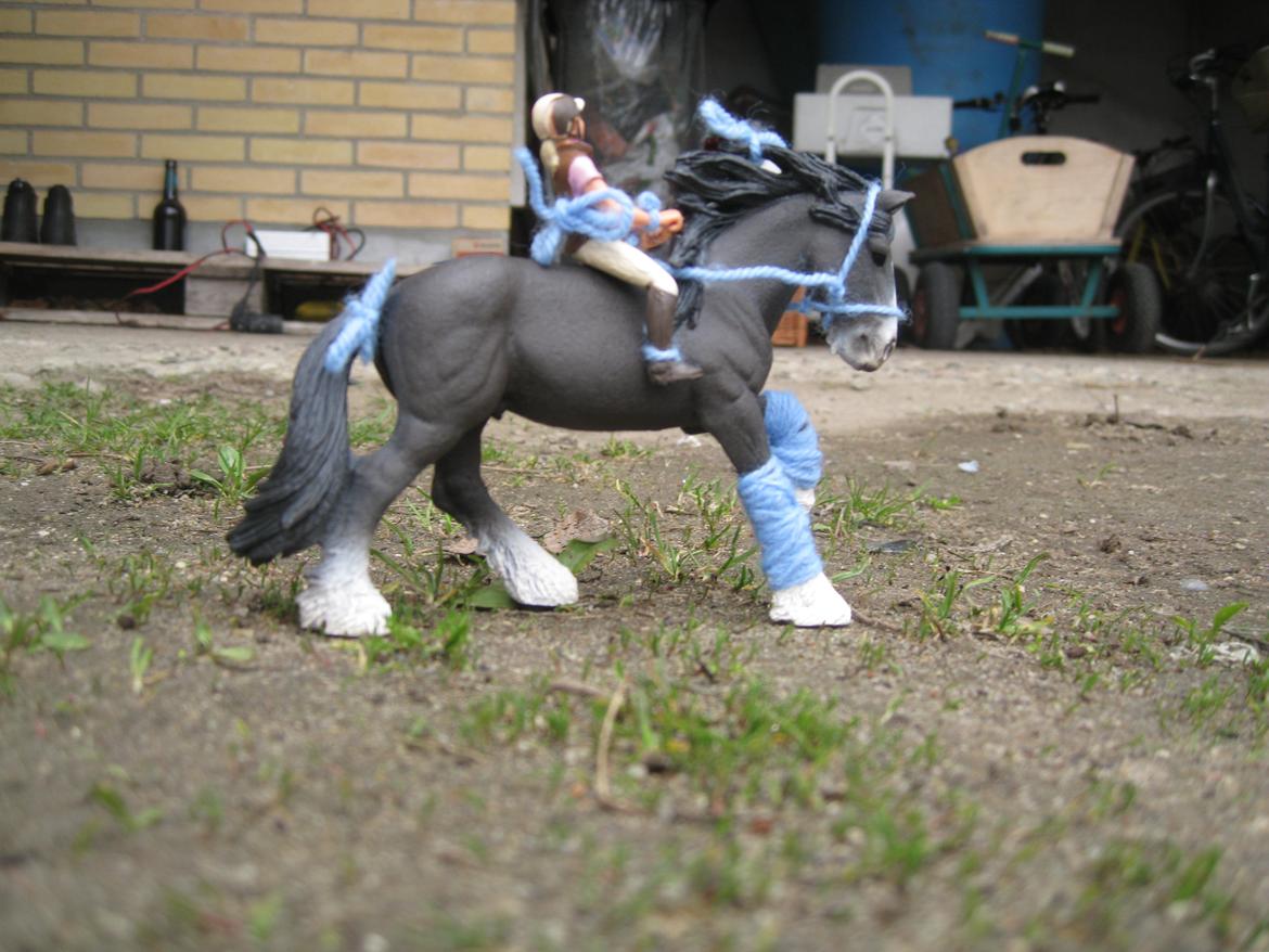 [Schleich] Shire Volume - Store Hestedag. Vi varmer op. billede 3