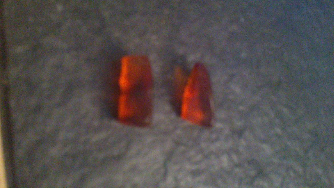 underligt mad  - venstre normal cola vingummi højre misdannet billede 18