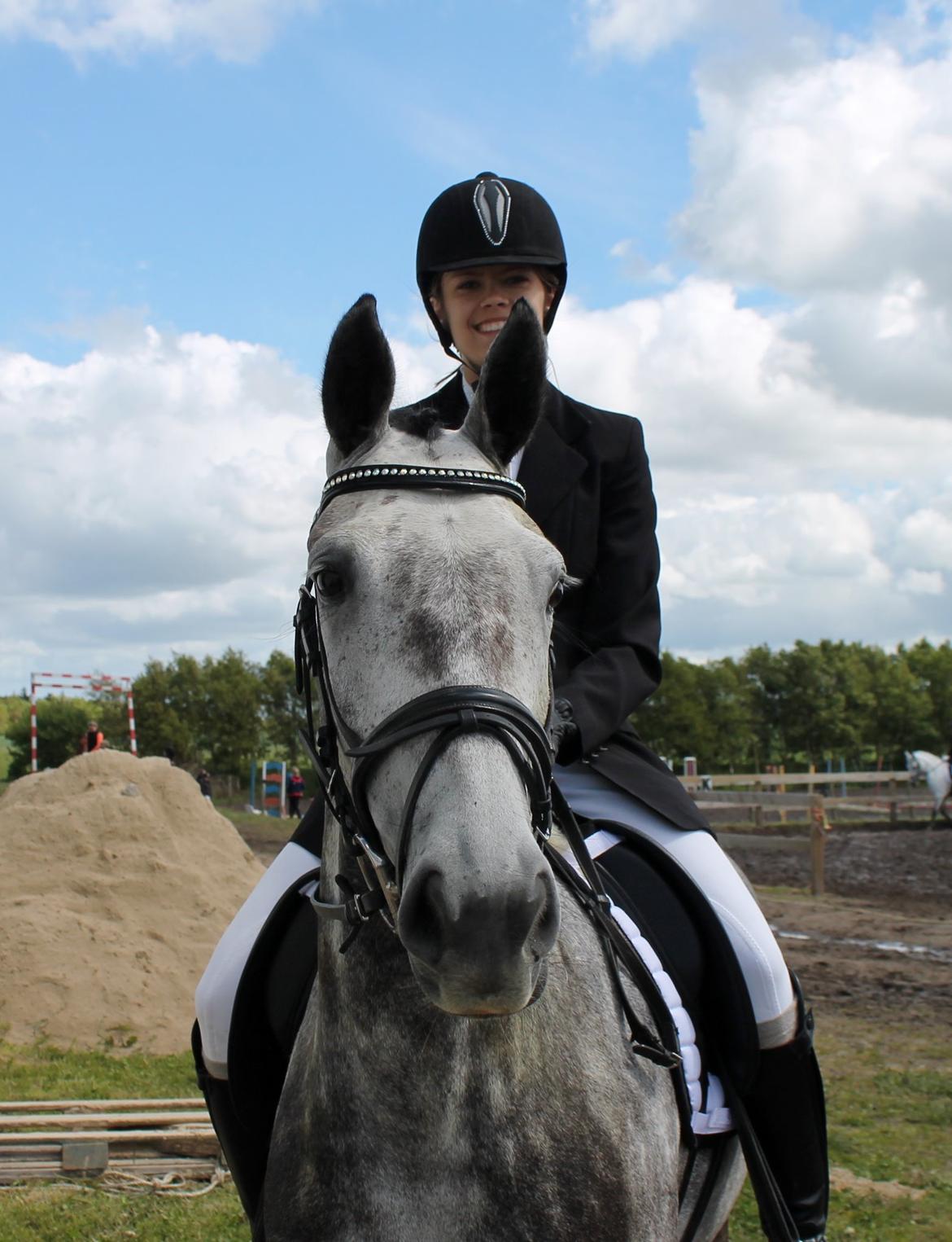 Grøvangs Jocelynn og Anne Frederiksen LB dressur | 30/05-2015 billede 11