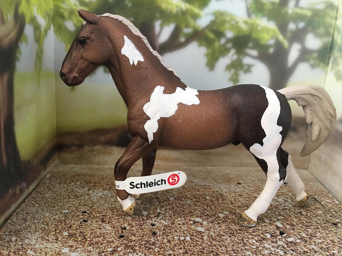 Mine Schleich Dyr - Navn: Gerber. Race: Trakehner. Køn: Hingst. Alder: 7 år billede 179