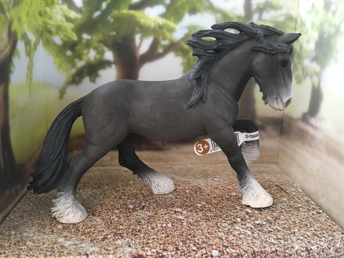 Mine Schleich Dyr - Navn: Camelot. Race: Shire. Køn: Hingst. Alder: 13 år billede 196