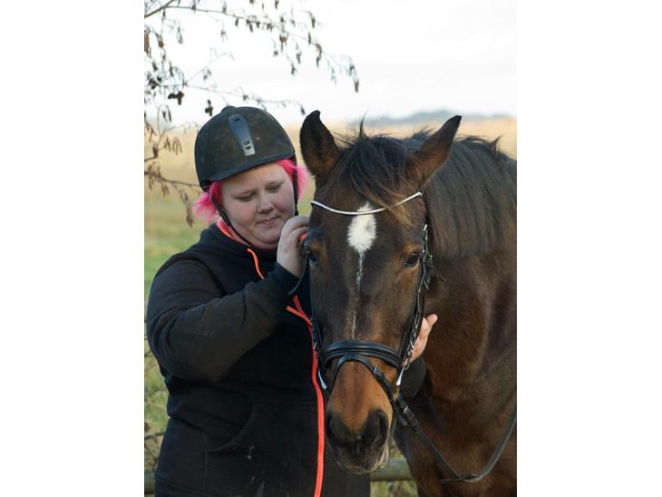 {{currentPhoto.altText}} billede {{currentPhoto.number}}