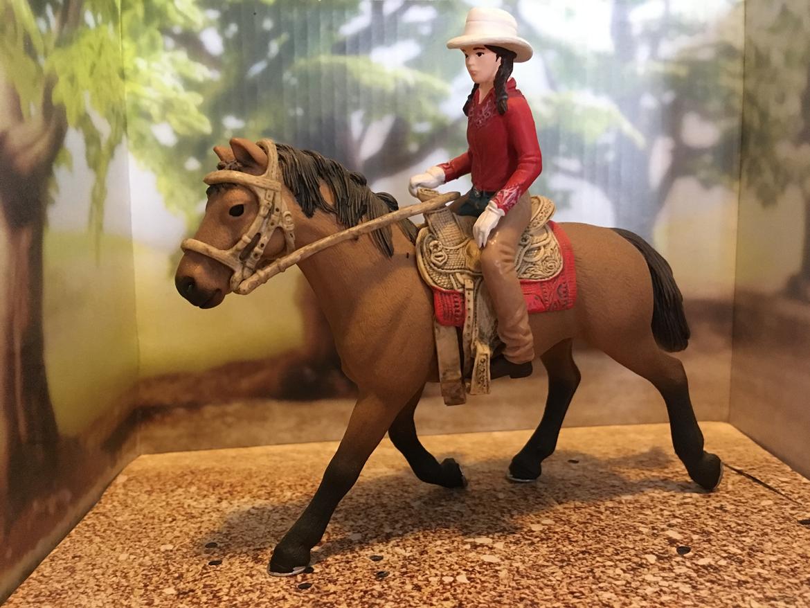 Mine Schleich Dyr - Navn: Venus Race: Ukendt Køn: hoppe Alder: 8 år. Rytter: Louise billede 208