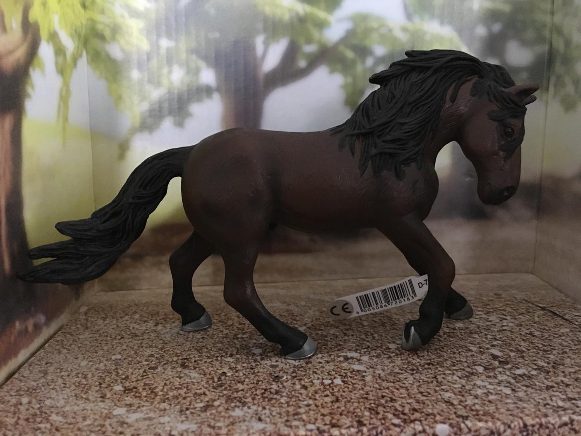 Mine Schleich Dyr - Navn: Xlendi Race: Andalusier Køn: Hingst Alder: 8 år billede 260