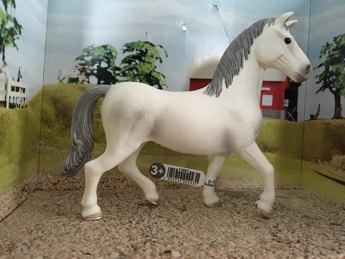 Mine Schleich Dyr - Navn: Don Diego Race: Lipizzaner Køn: Hingst Alder: 10 år billede 153