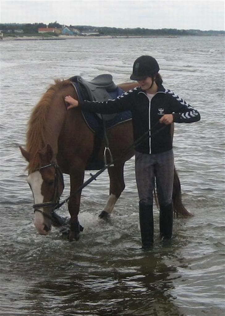 Ferie i Fjellerup 2007 - Ad jeg blvier våd siger hun billede 18