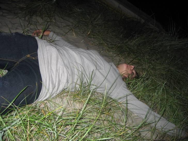 Ferie i Fjellerup 2007 - Ally gik omkuld efter bålfest på stranden billede 70