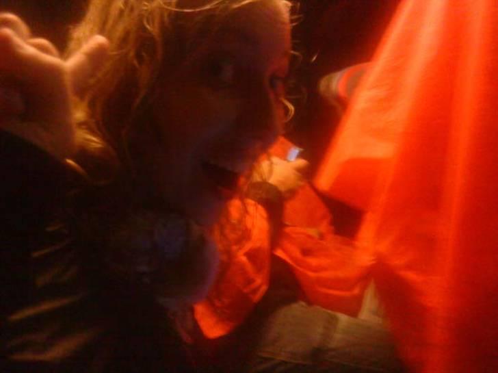 Nightwish live @ Skanderborg Festival - Lulu i festival bussen på vej hjem, gennemblødt! billede 13