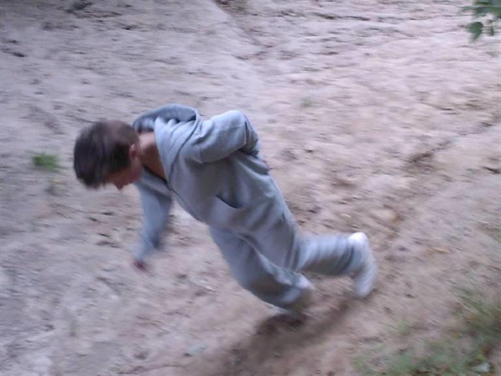 To aber i auktion på møn <3 Miig og Lasse Brøndum :D - Jaa det gør skam ondt når man falder ned :P billede 7