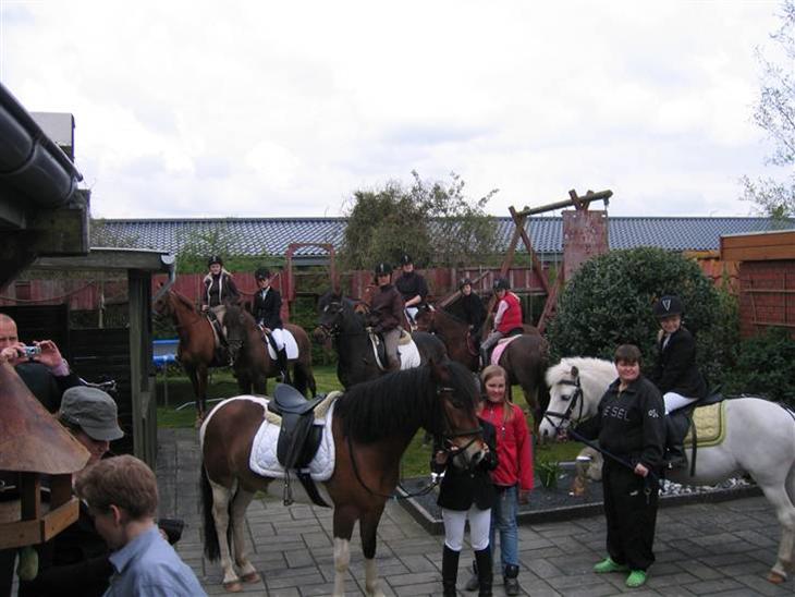 {{currentPhoto.altText}} billede {{currentPhoto.number}}