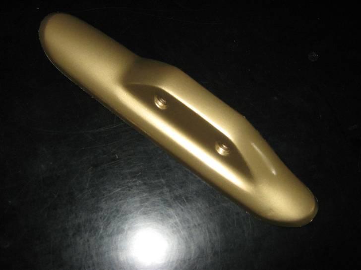 Suzuki Street Magic 'Projekt' - Hjemmemalede skjold som sidder på forgaflen. billede 3