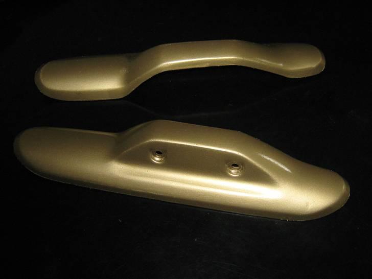 Suzuki Street Magic 'Projekt' - Hjemmemalede skjolde som sidder på forgaflen. billede 4