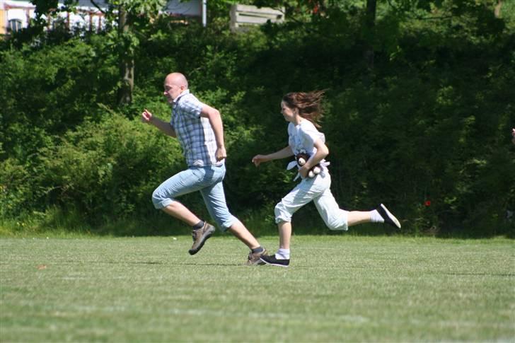 Sidste skoledag, dimension osv (: - Sidste skoledag (:
Fodbold.
 billede 8