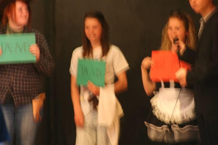 Sidste skoledag, dimension osv (: - Sidste skoledag (:
Dagens lærer. // Dagens mand. billede 14