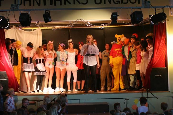 Sidste skoledag, dimension osv (: - Sidste skoledag (:
"Keep smiling, keep shining." billede 16