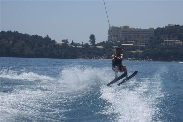 Krydstogt / Korfu ferie  - Far på vandski billede 3