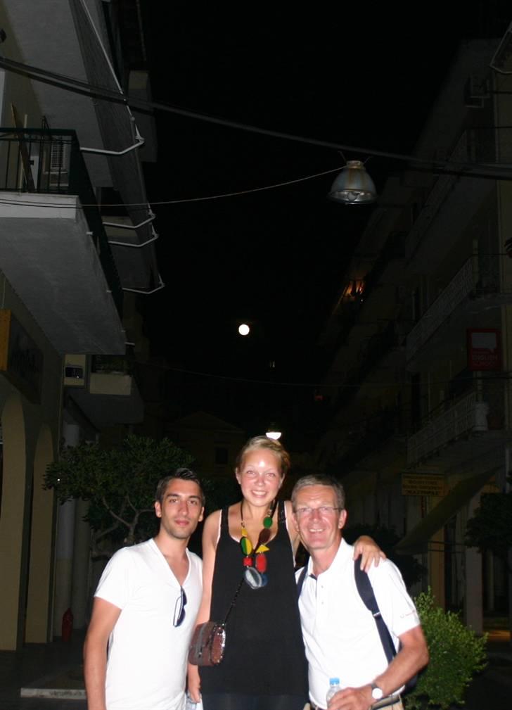 Krydstogt / Korfu ferie  - Fra venstre - Leif(søster kæreste) Mig og far billede 6