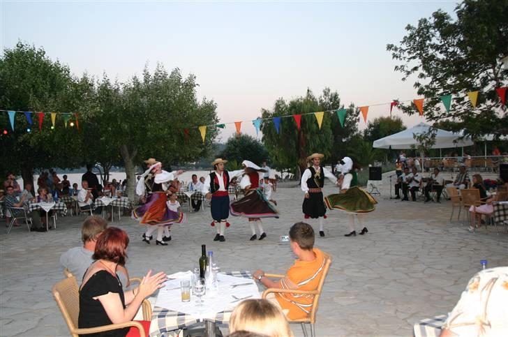 Krydstogt / Korfu ferie  - Prof. dansere til græsk aften billede 20