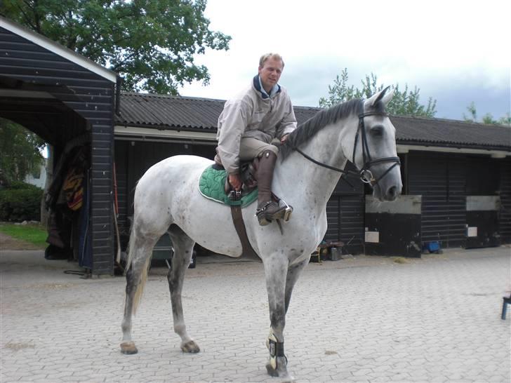 På besøg hos Peter Flarup billede 2