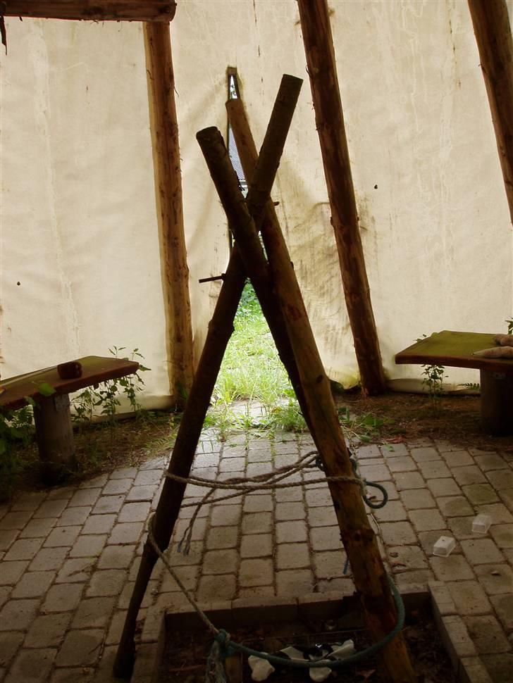 Vores ferie på "nissebo" :) - Bålet i tippien, hvor vi tit har lavet snobrød :) billede 20