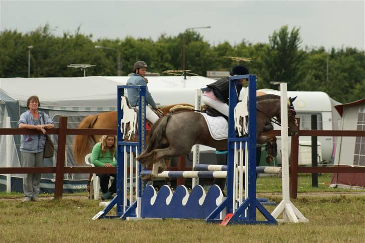 Ponyuge 2009 Bernie & Emilie Pedersen - Copyright  ©  Charlotte Petersen billede 1