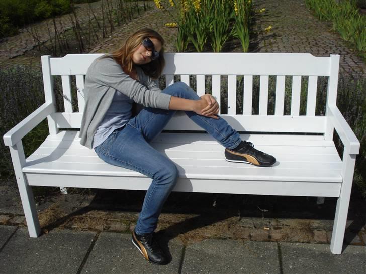 RE<3 Ranum efterskole<3 09/10 - Cykel tur til klosteret..........
mig billede 90