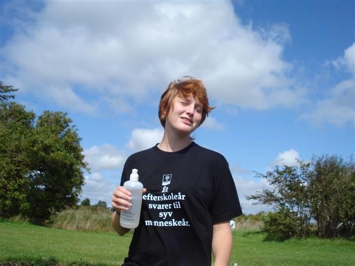 RE<3 Ranum efterskole<3 09/10 - På cykel tur til et gammelt kloster som er kendt for sin urte have
vibeke
(foto:mig) billede 147