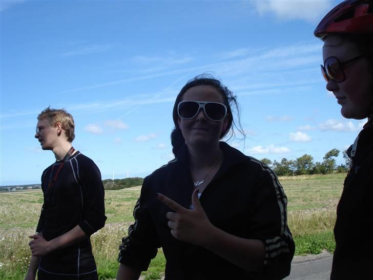 RE<3 Ranum efterskole<3 09/10 - Henrik, Line og Anne Mette<3 (AM og henrik er fra min kontagt gruppe, og line fra mit vergelse) billede 267