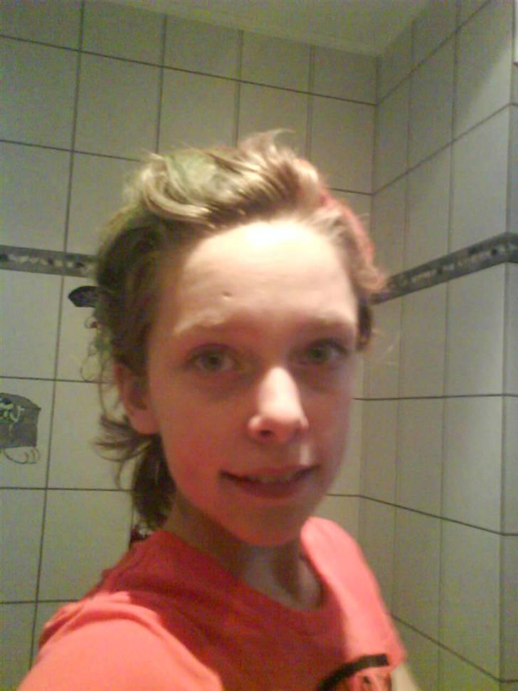 Billeder af mig! - Sejt hår.. billede 3
