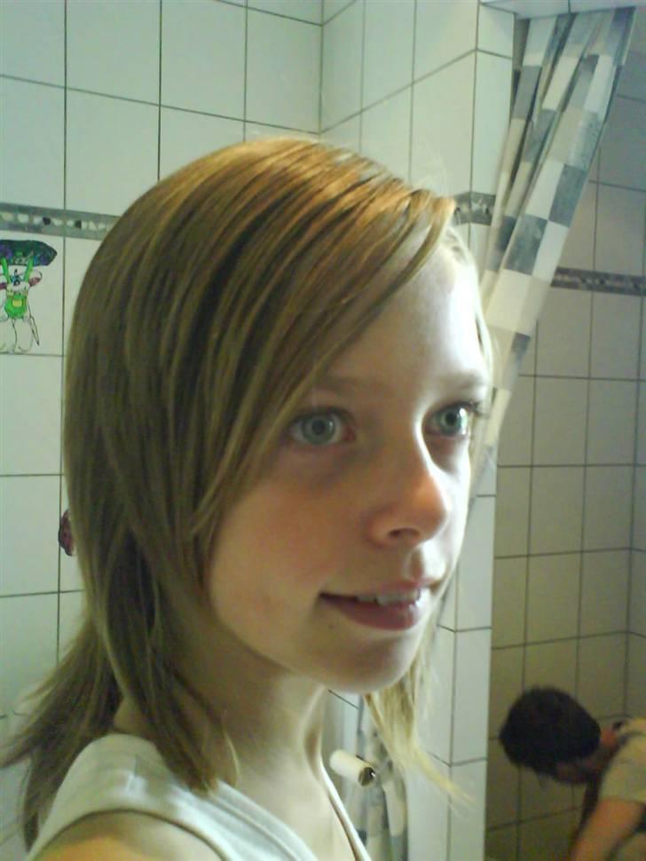 Billeder af mig! - Mig med helt glat hår billede 5