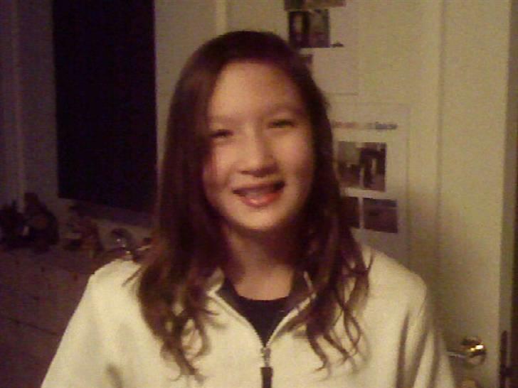 Billeder af mine venner/veninder/nogen jeg holder meget af+mig med nogen:p - SÅ et billede af Karine (Også et rigtigt gamle billede.. Hun ser andreleds ud nu ivlærtigfald lidt hihi(:  ) billede 18