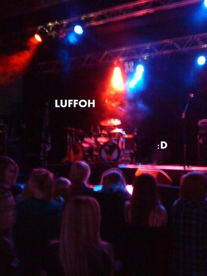 Celina Ree 14.10 09 - Inden de gik på scenen. billede 2