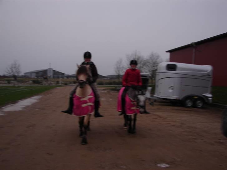 Julie og Nikoline billede 37