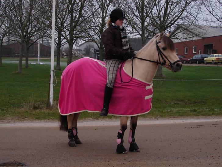 Julie og Nikoline billede 1