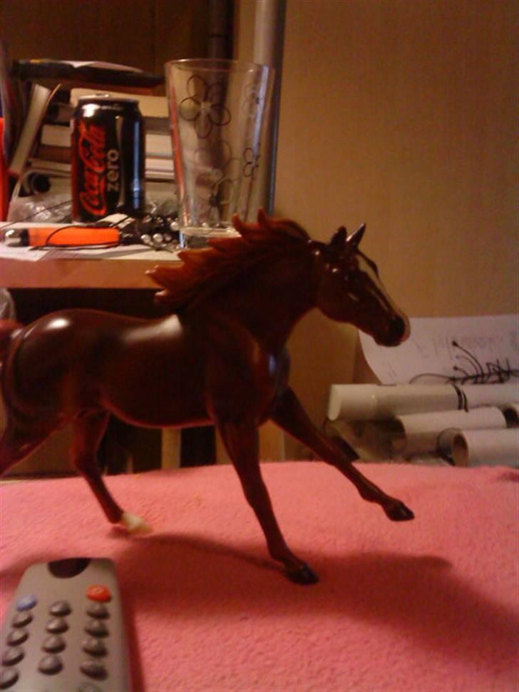 Min plastik hest billede 10