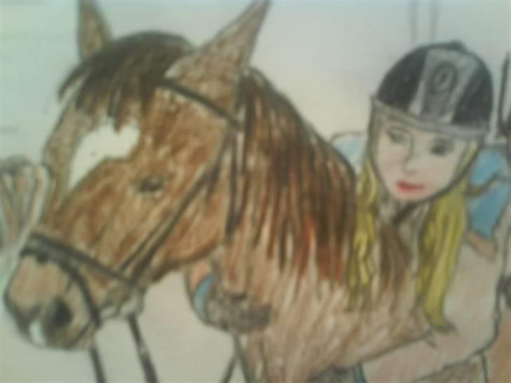 © Mine tegninger :) - Ponyen Beauty ejet af Laura, som hedder Team Beautysmagerafpandekage ;b K herinde på HG (For øjeblikket ;) Folk ændrer jo gerne navne) - Anden Særlig Race Beauty
- OBS: Ved godt hovedet er blevet liiige lovlig kort, og det er blevet forværret af at jeg har taget et billede af den oprindelige tegning. - Men øvelse gør jo mester ;)
Link: http://www.hestegalleri.dk/html/gal_visbil.asp?ID=133572 billede 44
