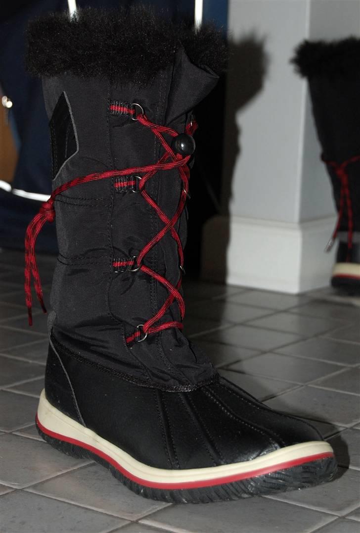 Mine Julegaver 2009 XD - Gode vinterstøvler fra min faster ;) billede 17