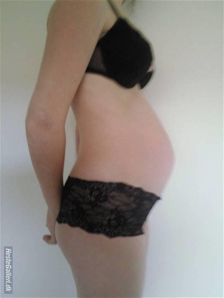 Min baby mave/Scanning´s billeder <3 - Fra August´09 billede 11