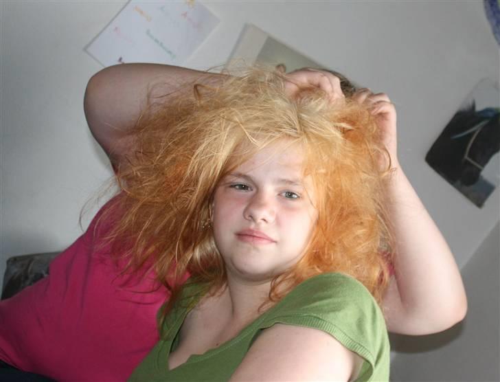 Heidi Rasmussen  - Når Stephanie Sætter mit hår s: :D billede 15