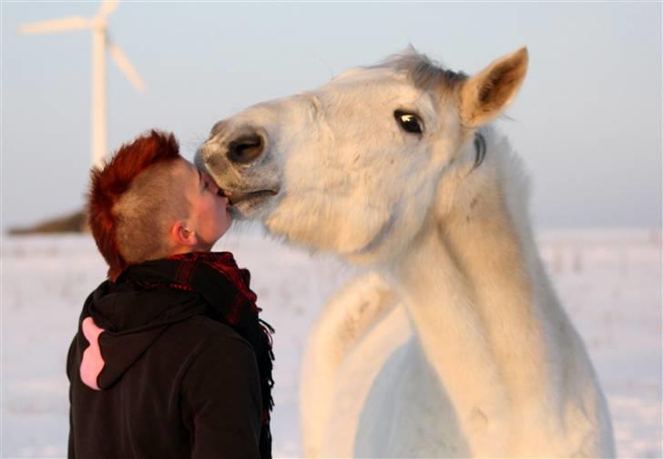 SNE leg med Chicoen !  d.11.februar.2010 - Kyyyyyyys'møøøøøøøøs ! billede 2