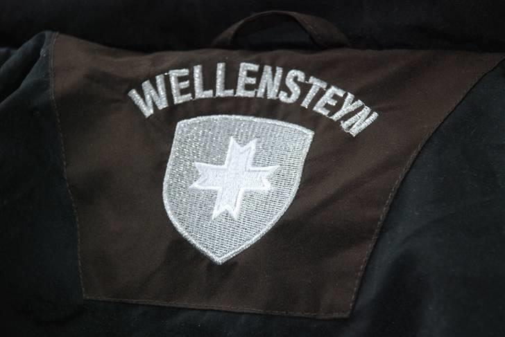 Camillas Fashion...  - Min Wellensteyn jakke som jeg næsten lige har købt. Når min røv bliver lidt mindre tager jeg den ALDRIG mere af! billede 21