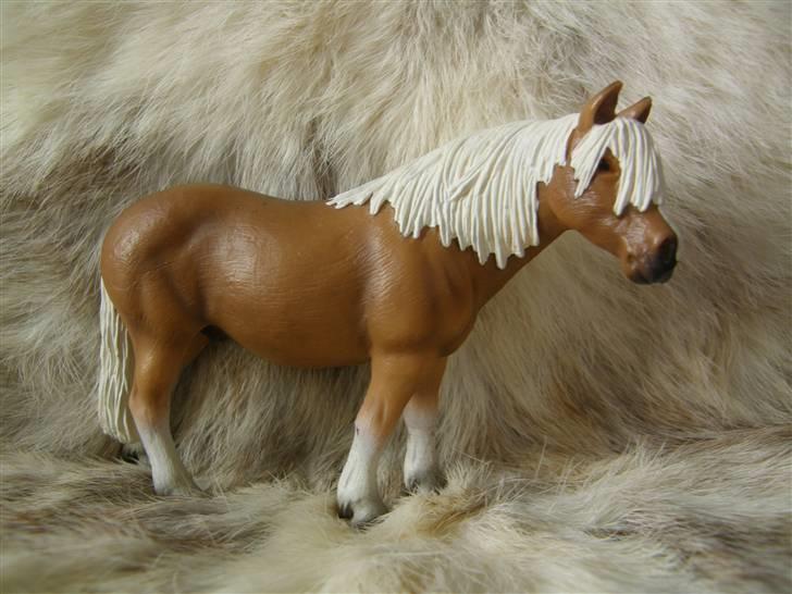 Mine Schleich Dyr - Navn:  Sir James Race: Haflinger Køn: Vallak Alder: 10 år billede 134