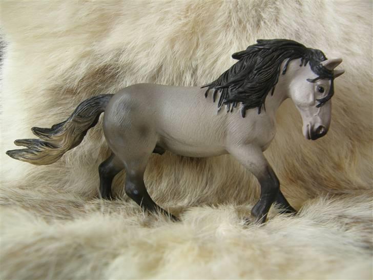 Mine Schleich Dyr - Navn: Shadow Faxe Race: Andaluser Køn: Hingst Alder: 6 år billede 46