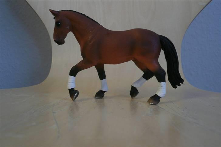 Schleich - Hannoveraner (dressur-)hoppe 2004 billede 1