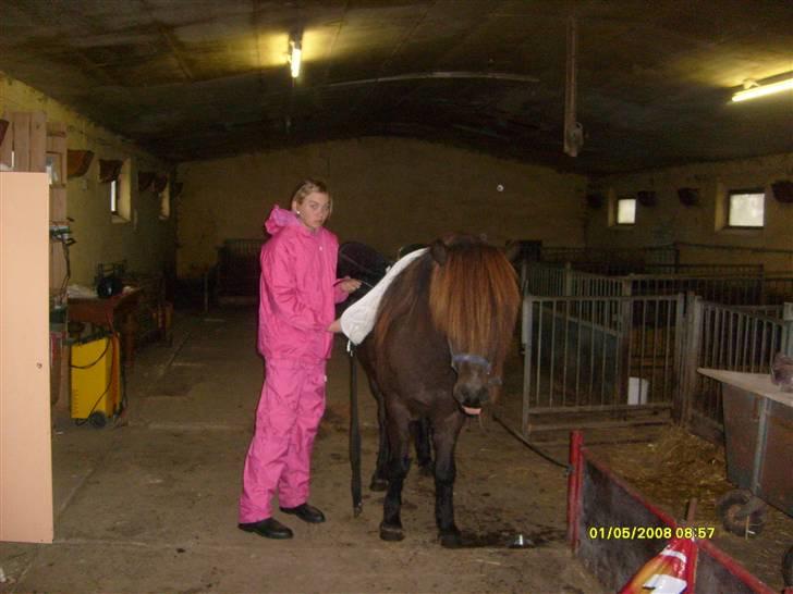 Min konfirmation 2008 :-) - Lidt træt er man vel altid ;-) billede 2