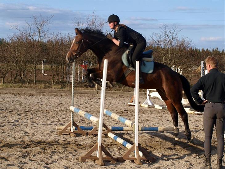 {{currentPhoto.altText}} billede {{currentPhoto.number}}