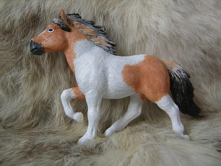 Mine Schleich Dyr - Modelmalet. Navn: Hindbærgården's Òskadís (ØnskeFe) Race: Islænder Køn: Hoppe Alder: 5 år billede 97