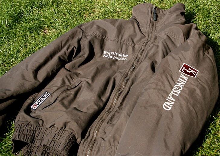 Mit udstyr - Kingsland bomber jakke med navn
- Fik lavet den lige efter jeg blev B-instruktør billede 28