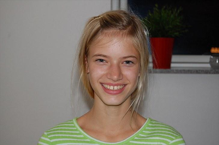 Jeanett & Michala går amok ! ;D  - Foto: Søren 
 billede 10