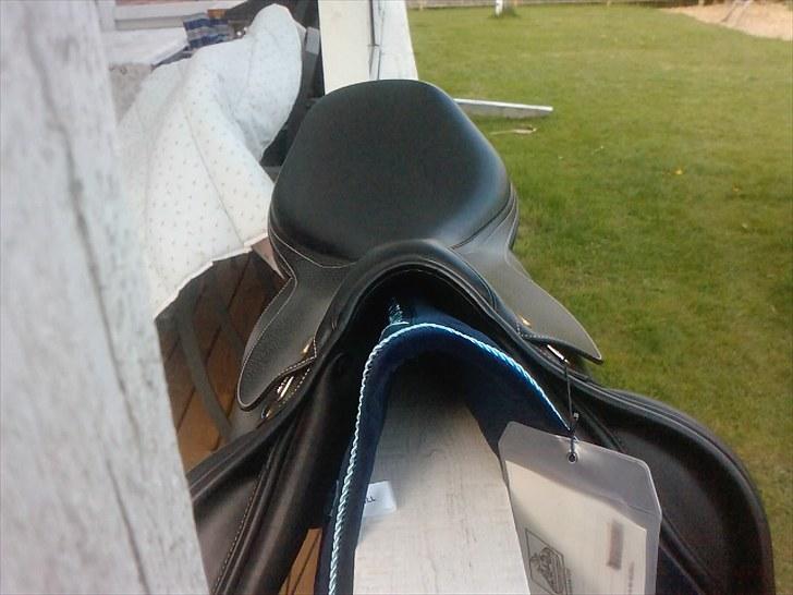 Min nye john whitaker springsadel ! - Forfra :) billede 4